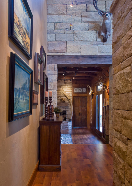 Ranch rustic-hall