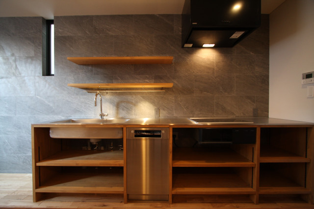 17&minus;2000 moderno-cucina