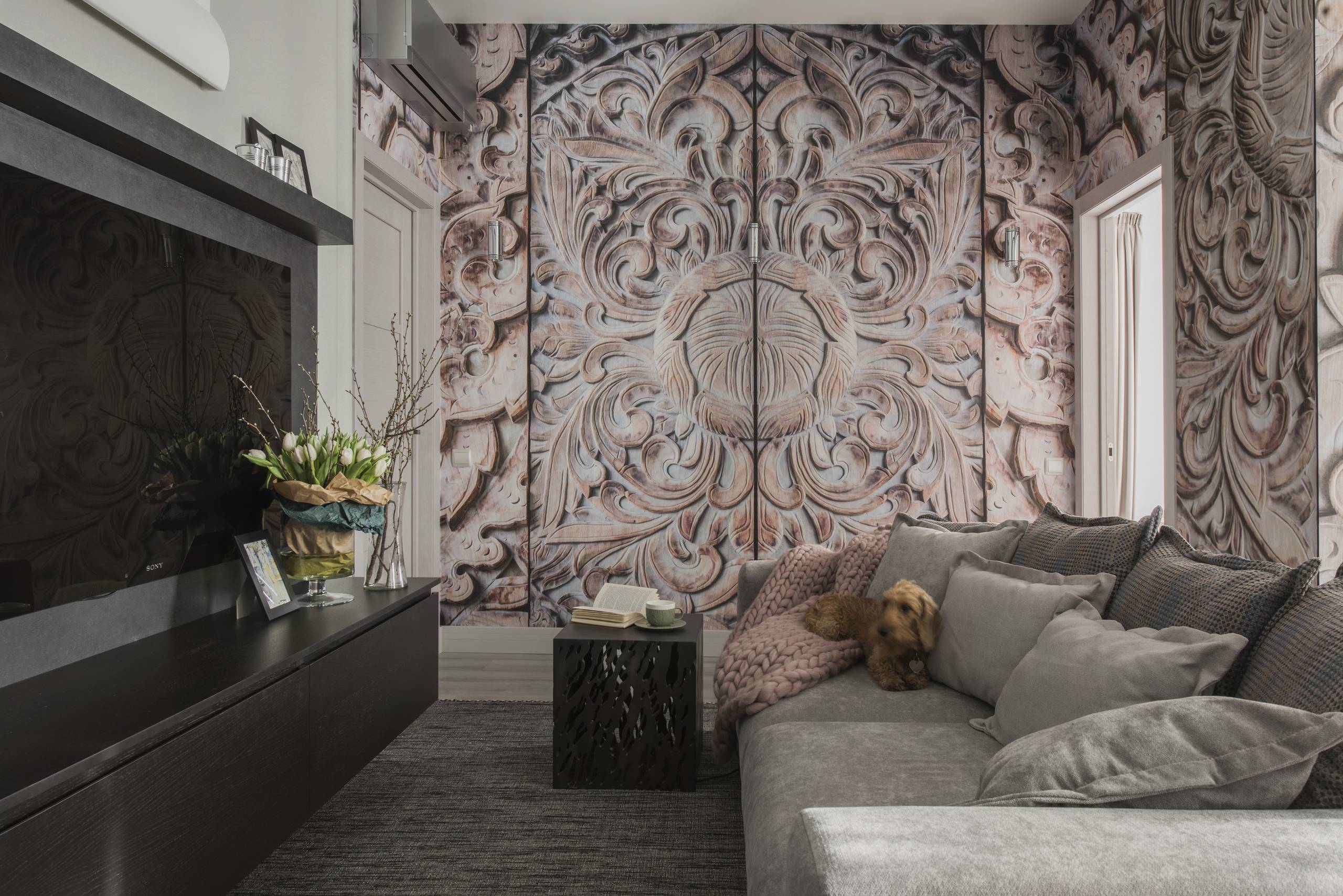 75 Wallpaper Living Room Ideas You'll Love - December, 2025 | Houzz, image size:2560x1708
