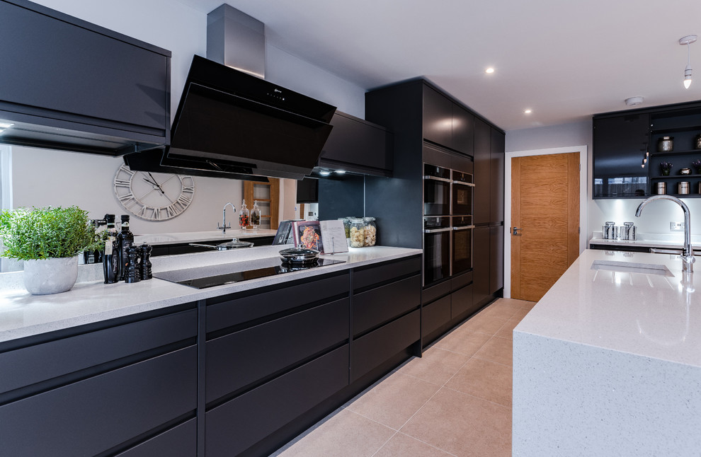 Photo of a contemporary kitchen in Buckinghamshire.
