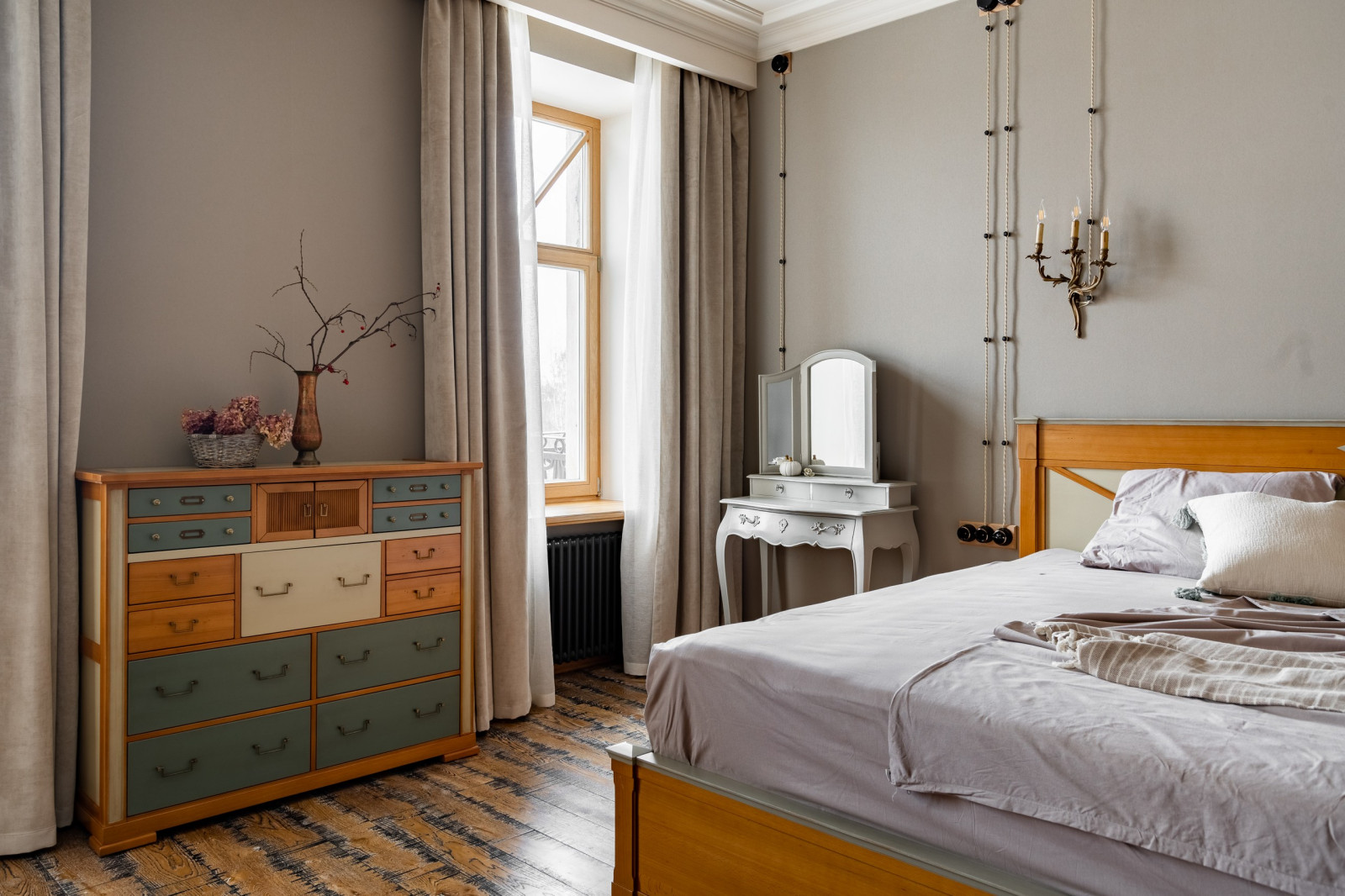 Боровая. Квартира режиссера.