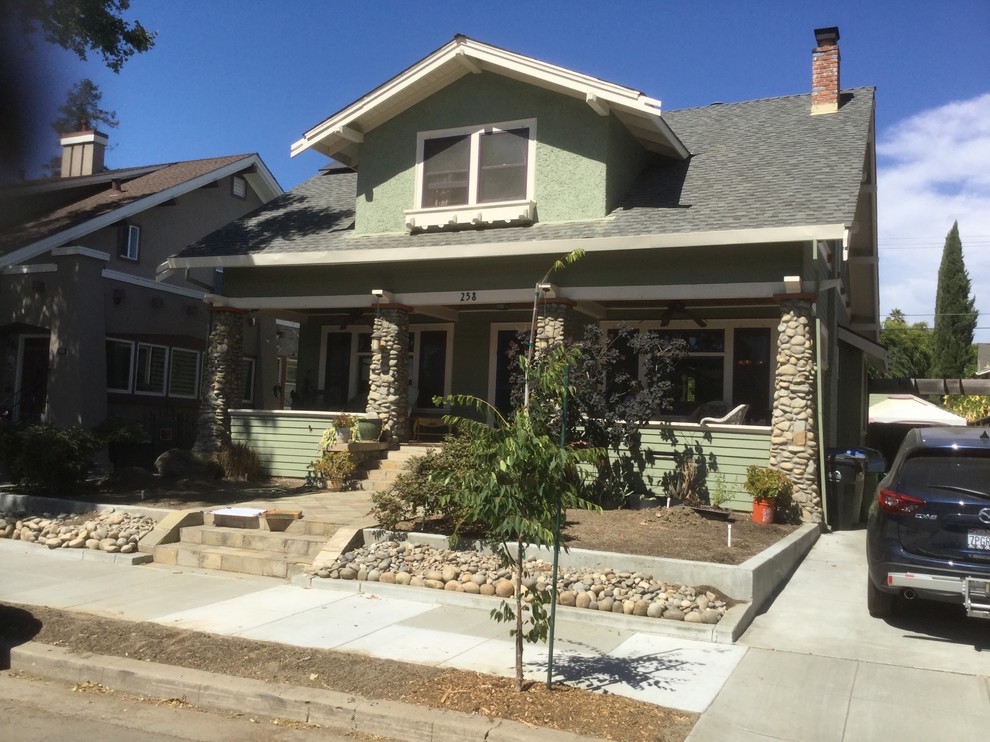 This is an example of a small contemporary front yard full sun xeriscape in San Francisco.