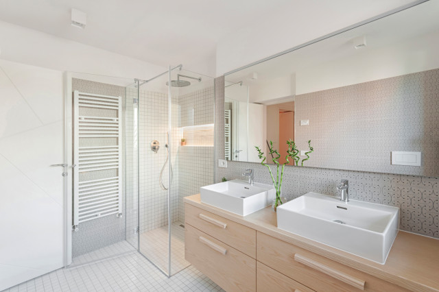 Liberty Garda traditional-bathroom