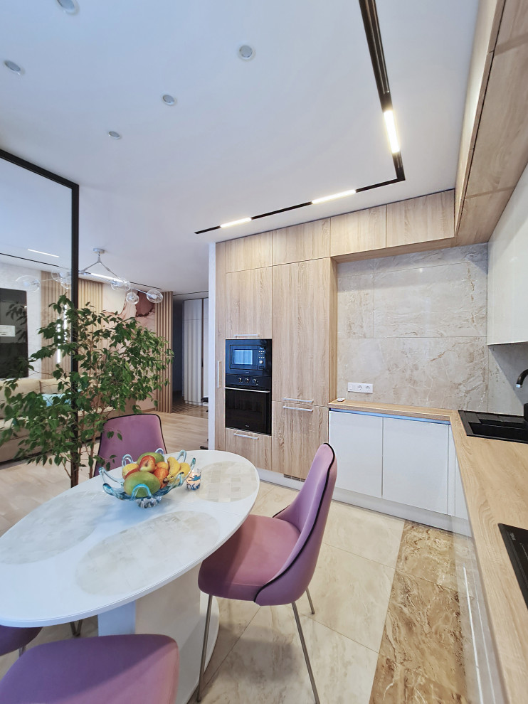 Трехкомнатная квартира 85 кв м