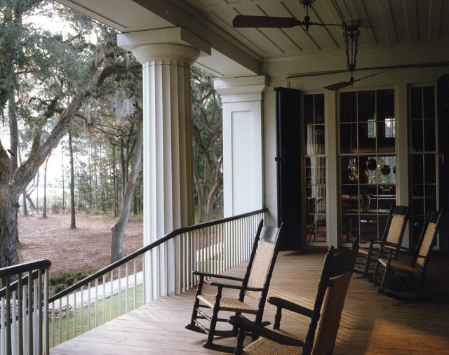 plantation style porches        
        <figure class=