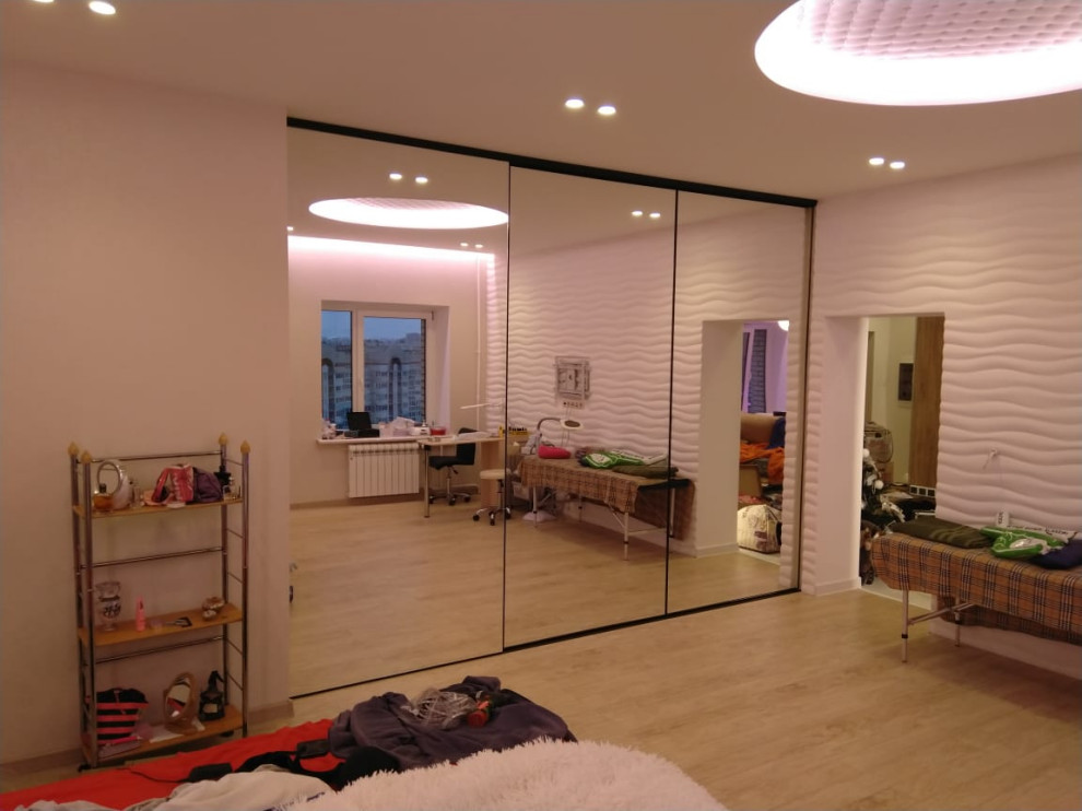 Двери-купе для гардеробной в профиле raumplus s800