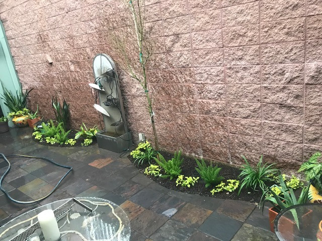 Townhome patio and walk space