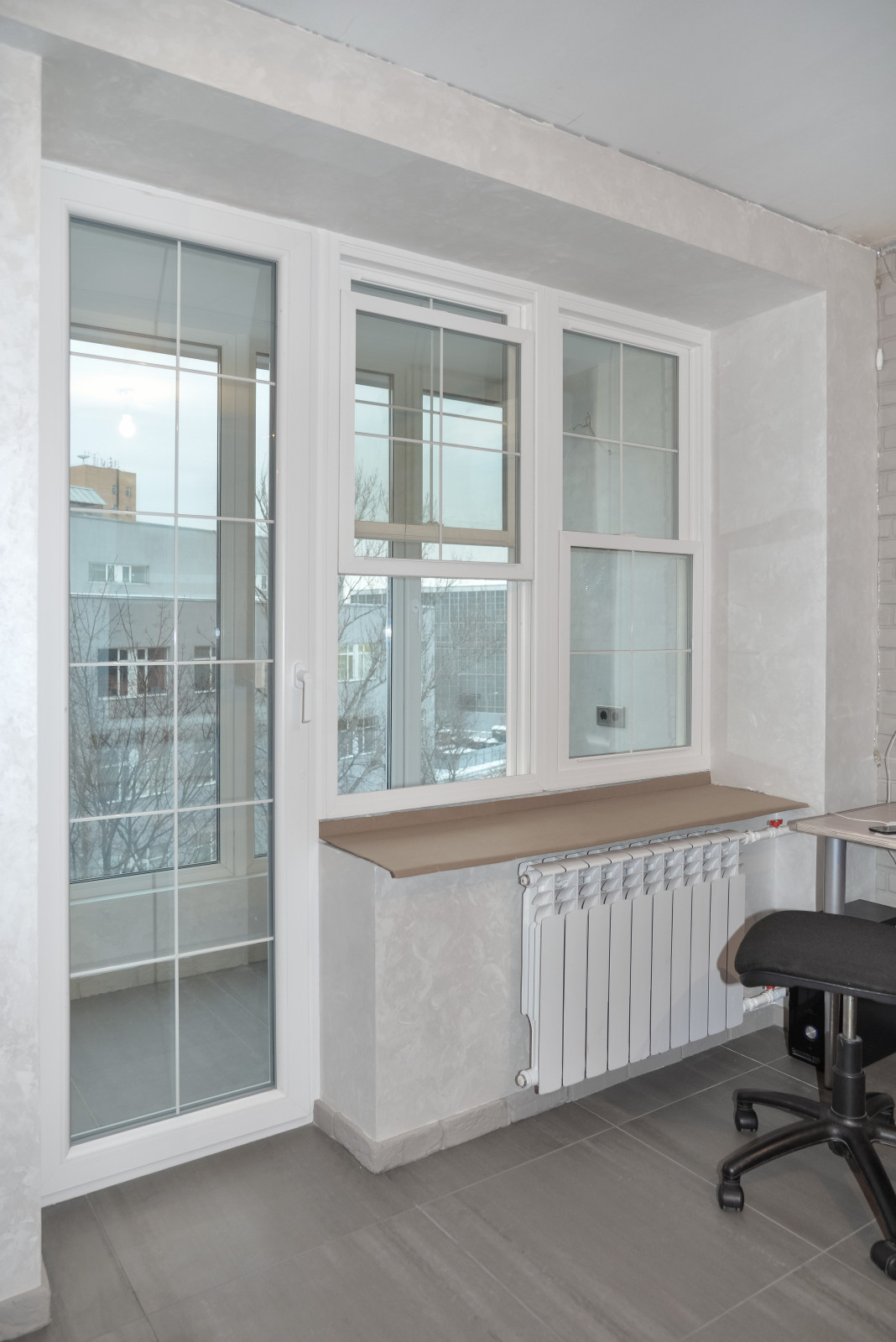 Остекление квартиры английскими окнами ПВХ