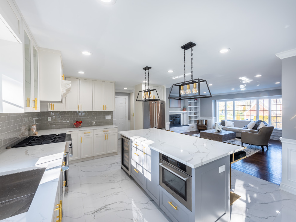 Transitional kitchen photo in New York