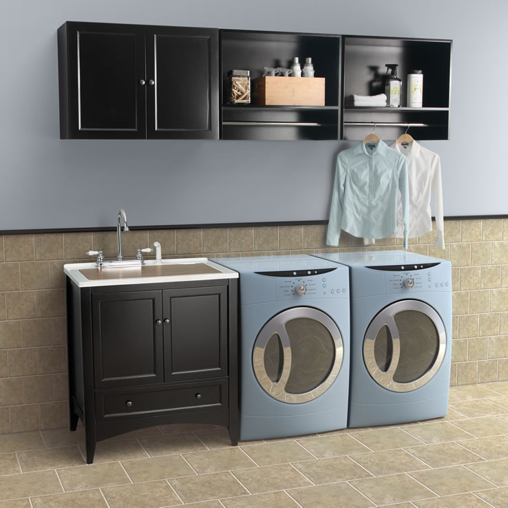 This is an example of a contemporary laundry room in New York.