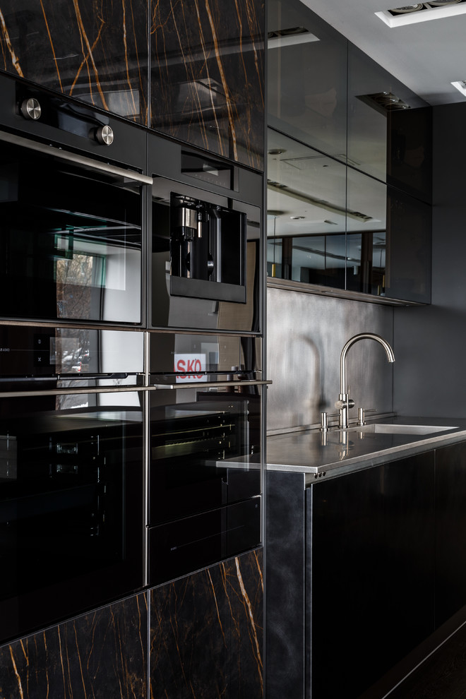 Giulia Novars, Москва. Смоленская, д.10