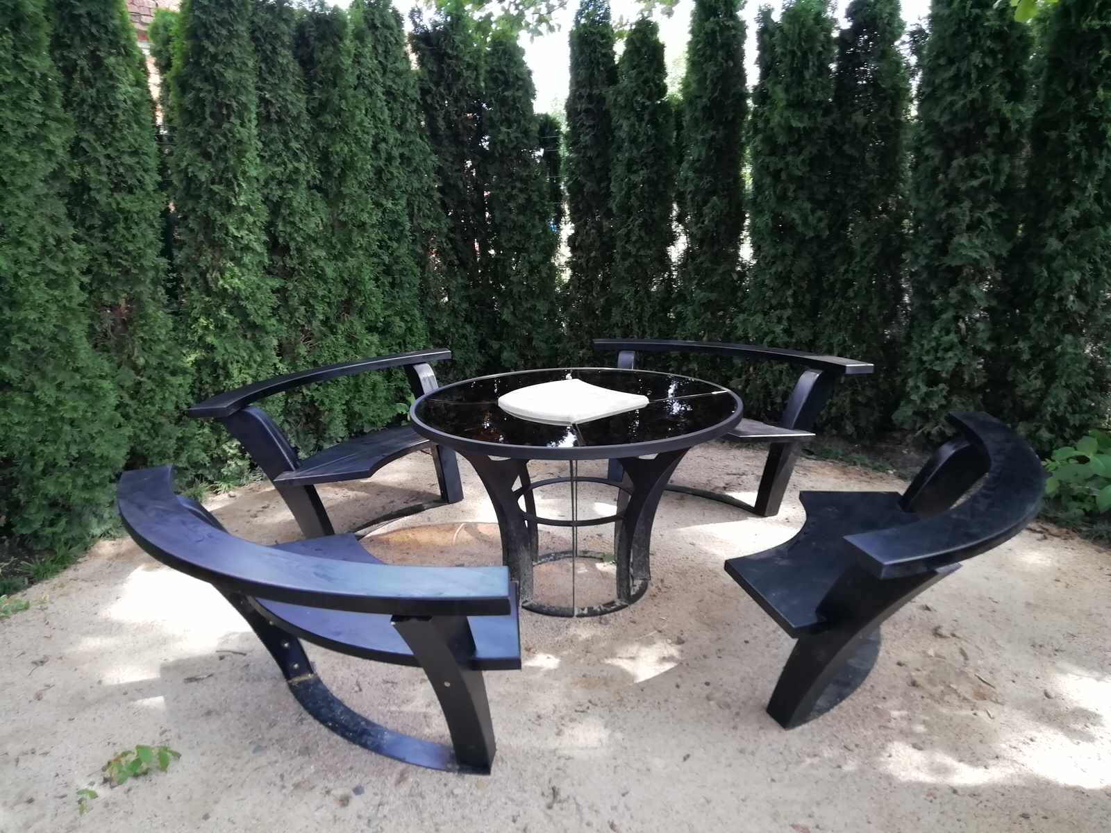 Экстерьерная мебель