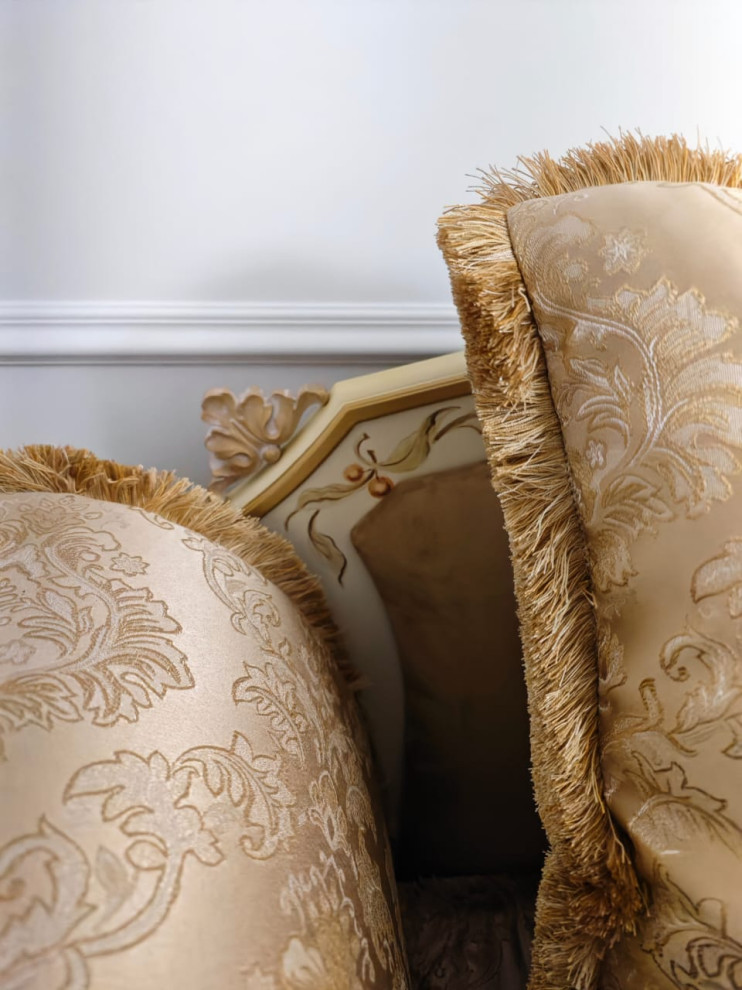 Классический диван по индивидуальному эскизу