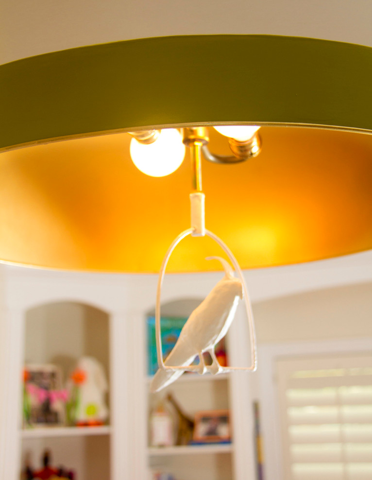 Example of a transitional home design design in Austin