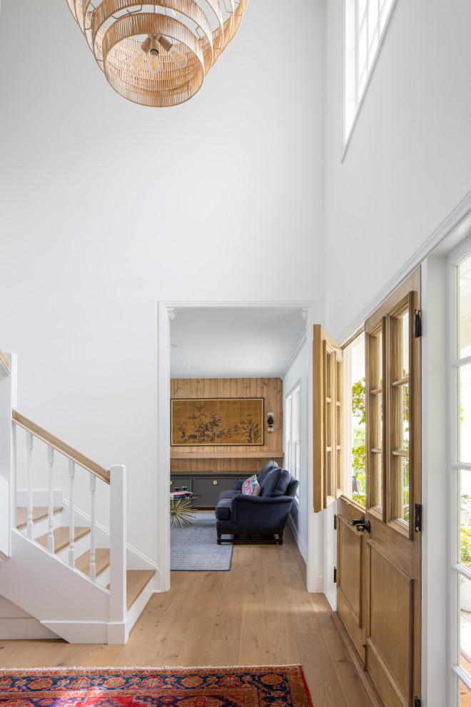 Entryway - entryway idea in Orange County