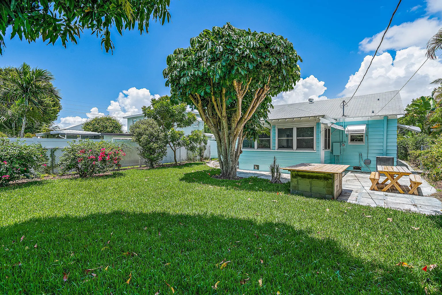 Hillsboro Home - Private