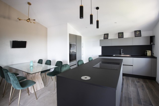 ATTIC RECOVERY contemporary-koek