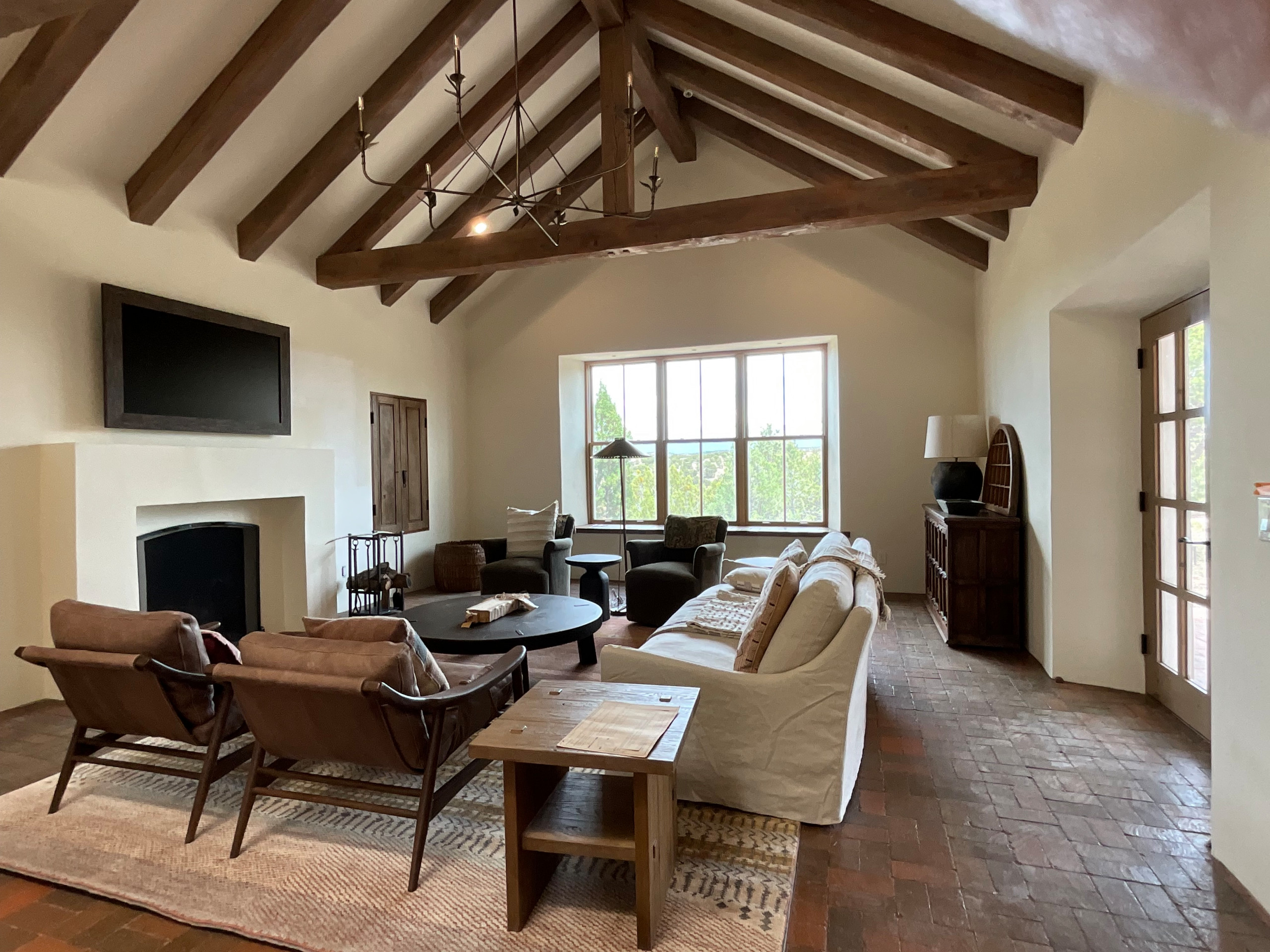 La Tierra Nueva Full House Remodel