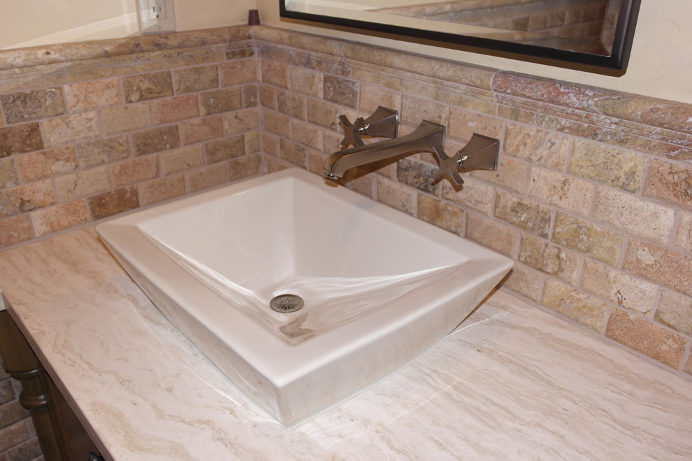 Home design - transitional home design idea in Phoenix
