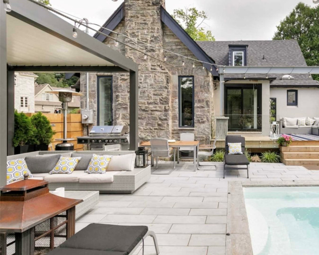 Toronto Backyard contemporary-patio