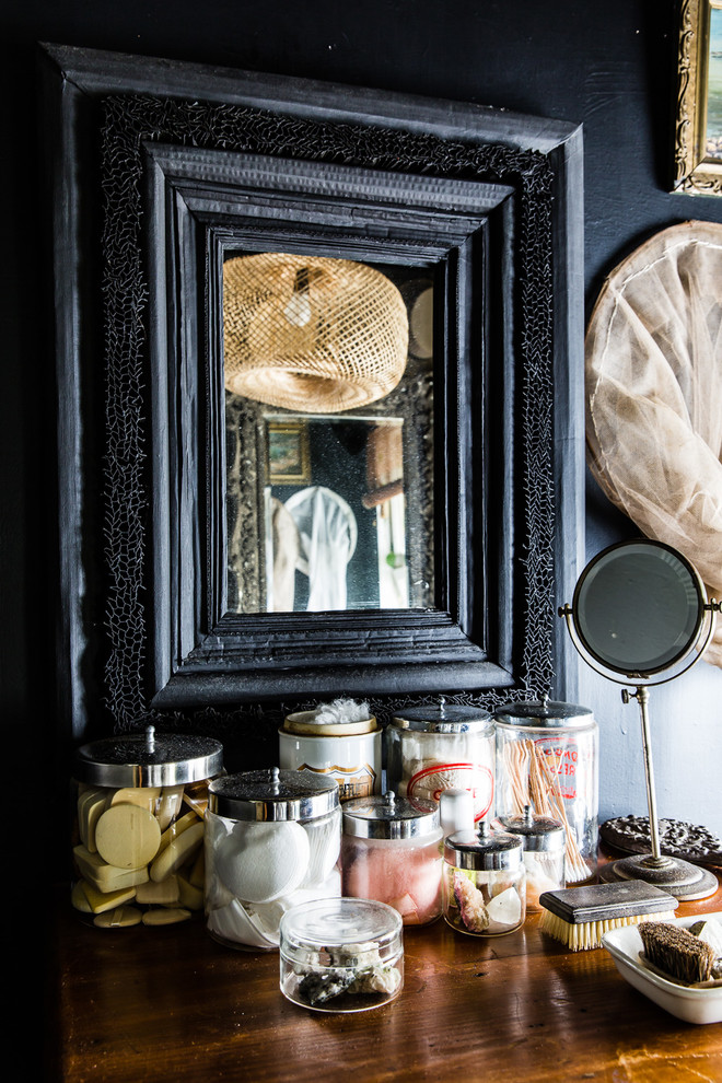 Design ideas for an eclectic powder room in Sydney.