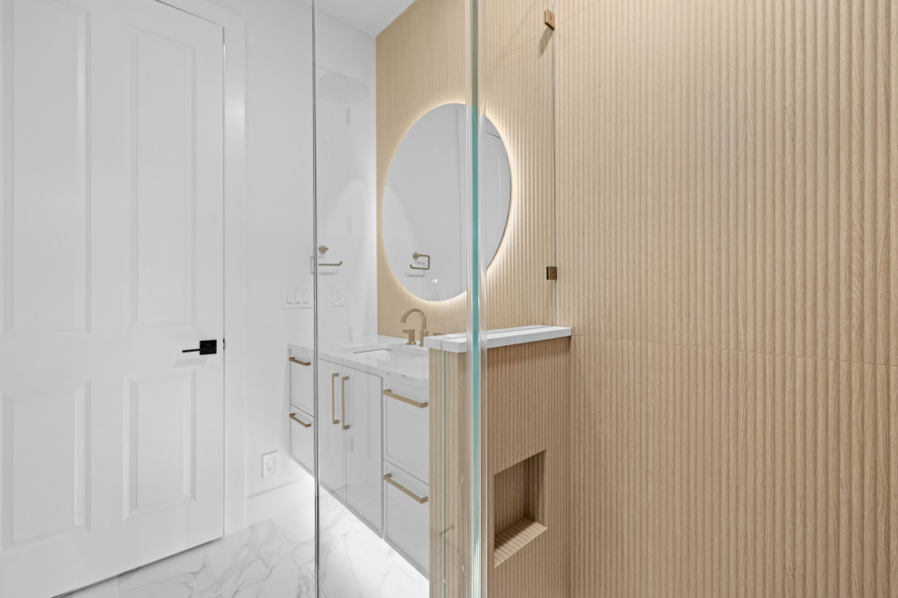 Turnberry Full Bathroom – Soft Modern Coastal