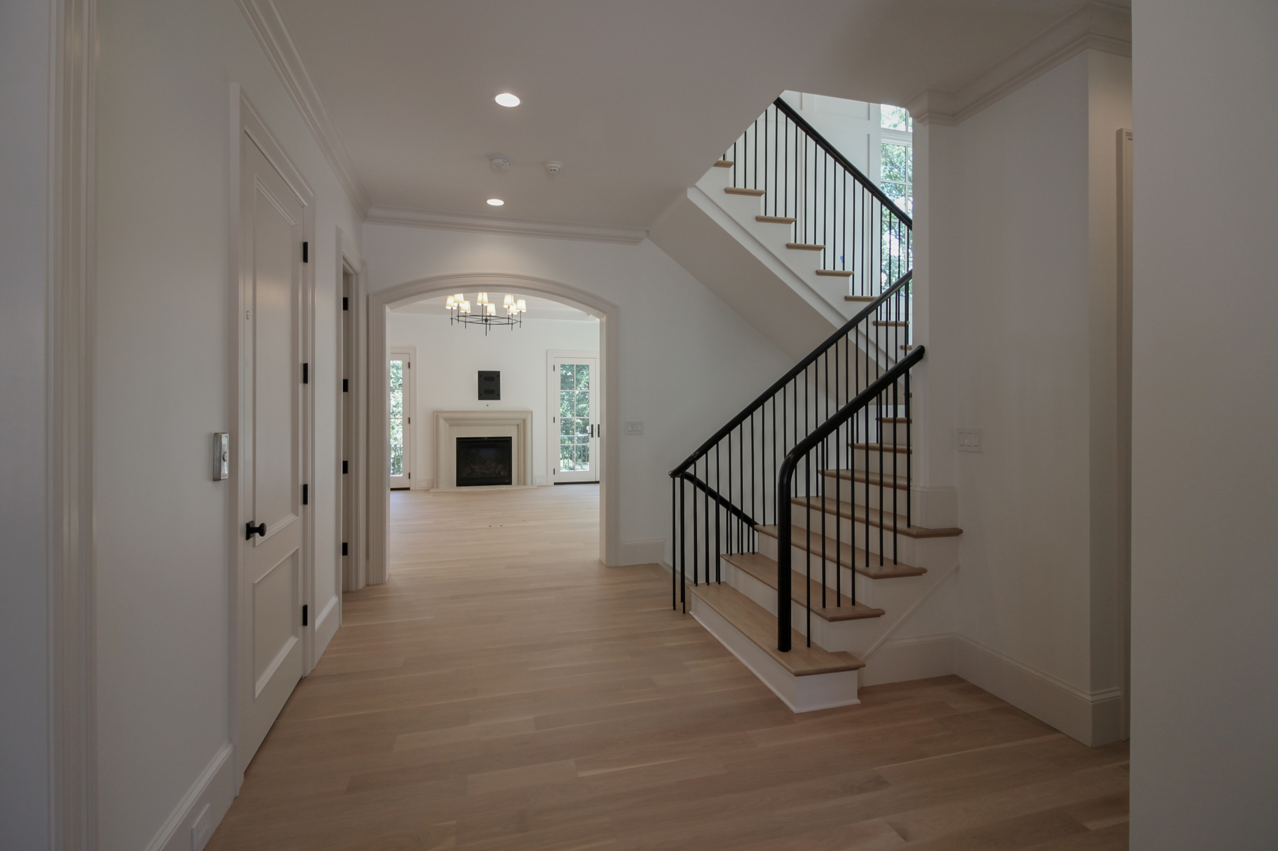 88_Clean & Modern Staircase, Arlington VA 22207