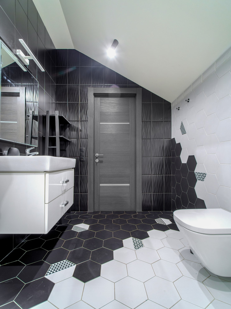 Ванная комната в черно-белых тонах