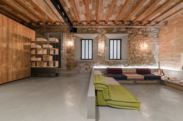 FFWD Arquitectes_Loft MdP industriell-vardagsrum