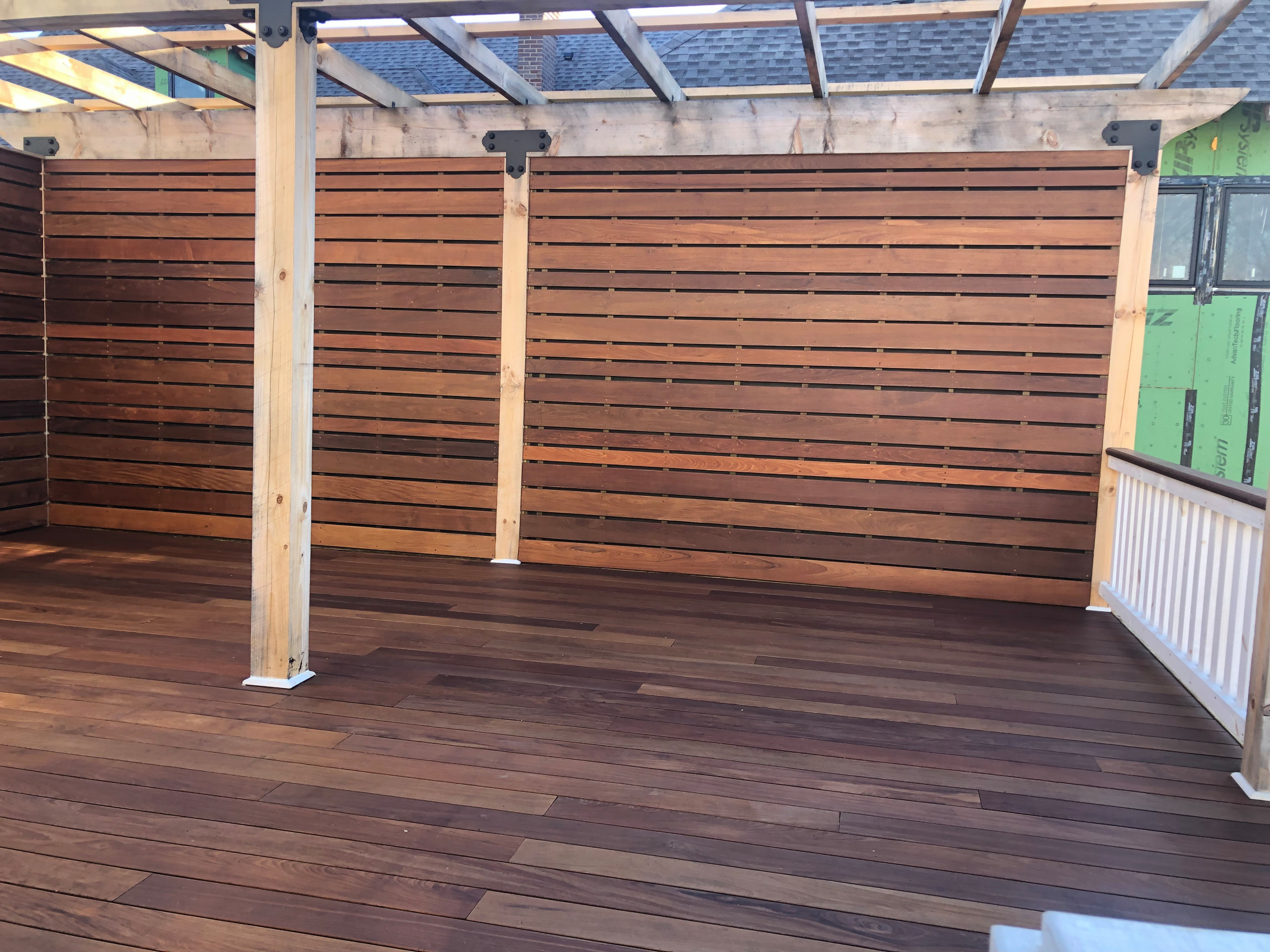 Ipe deck with pergola