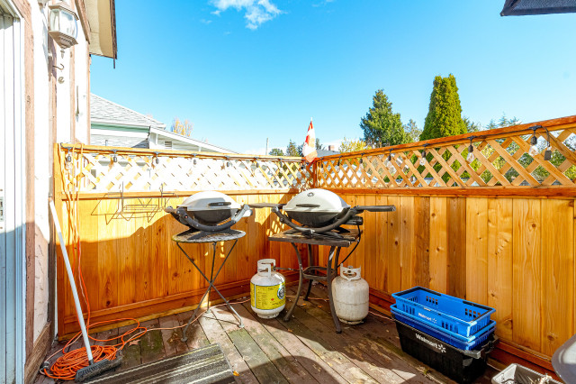 3223 IRMA ST MLS#947118 terrace