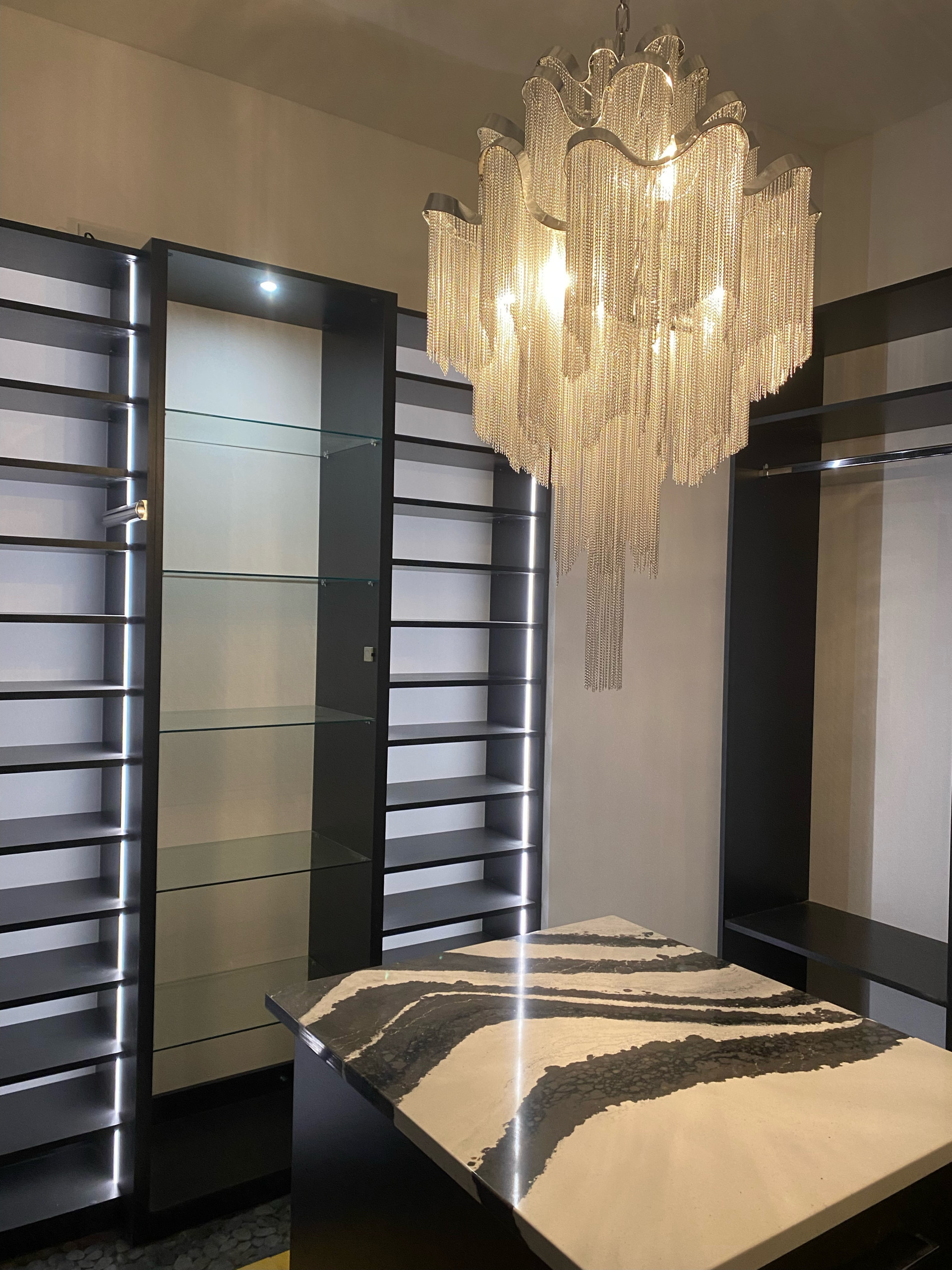 Yellow Brick Road Black Dressing Room