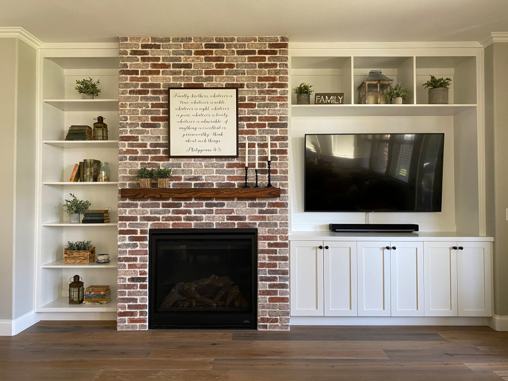 Living room - living room idea in San Luis Obispo