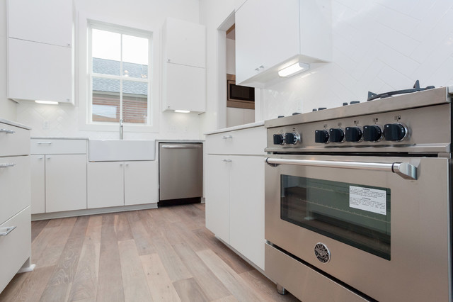 Muir St modern-kueche