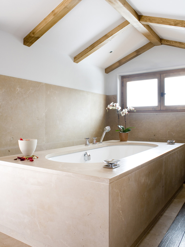 Inspiration for a mid-sized contemporary bathroom in West Midlands.
