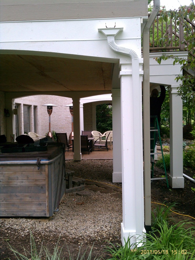 Home design - transitional home design idea in Indianapolis