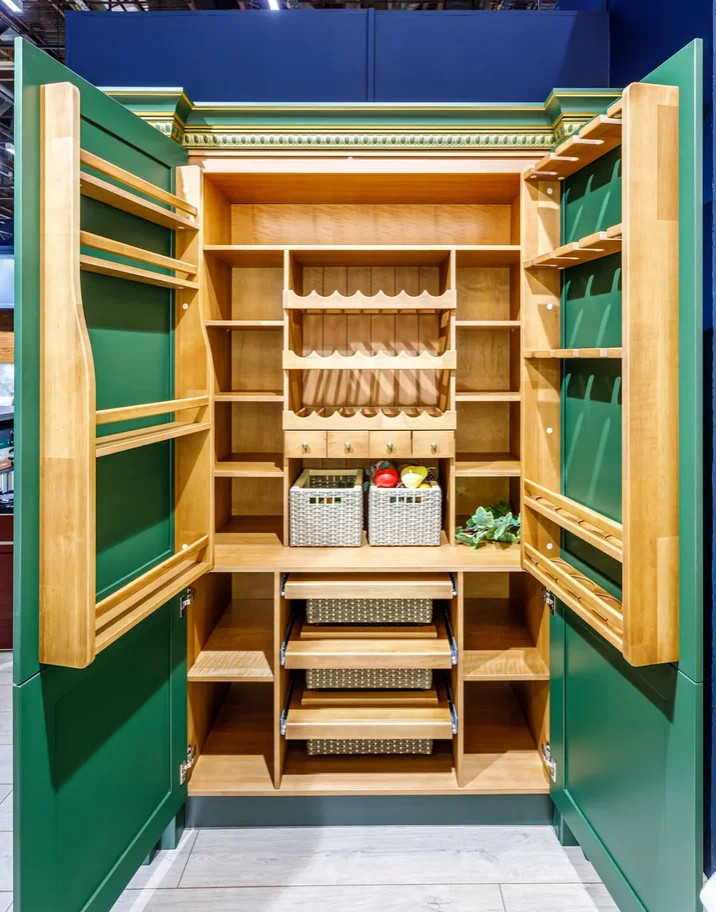 Наполнение шкафов и организация пространства