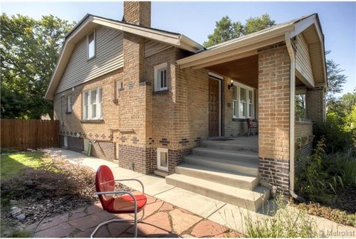 adding color to a brick house adding color to a brick house