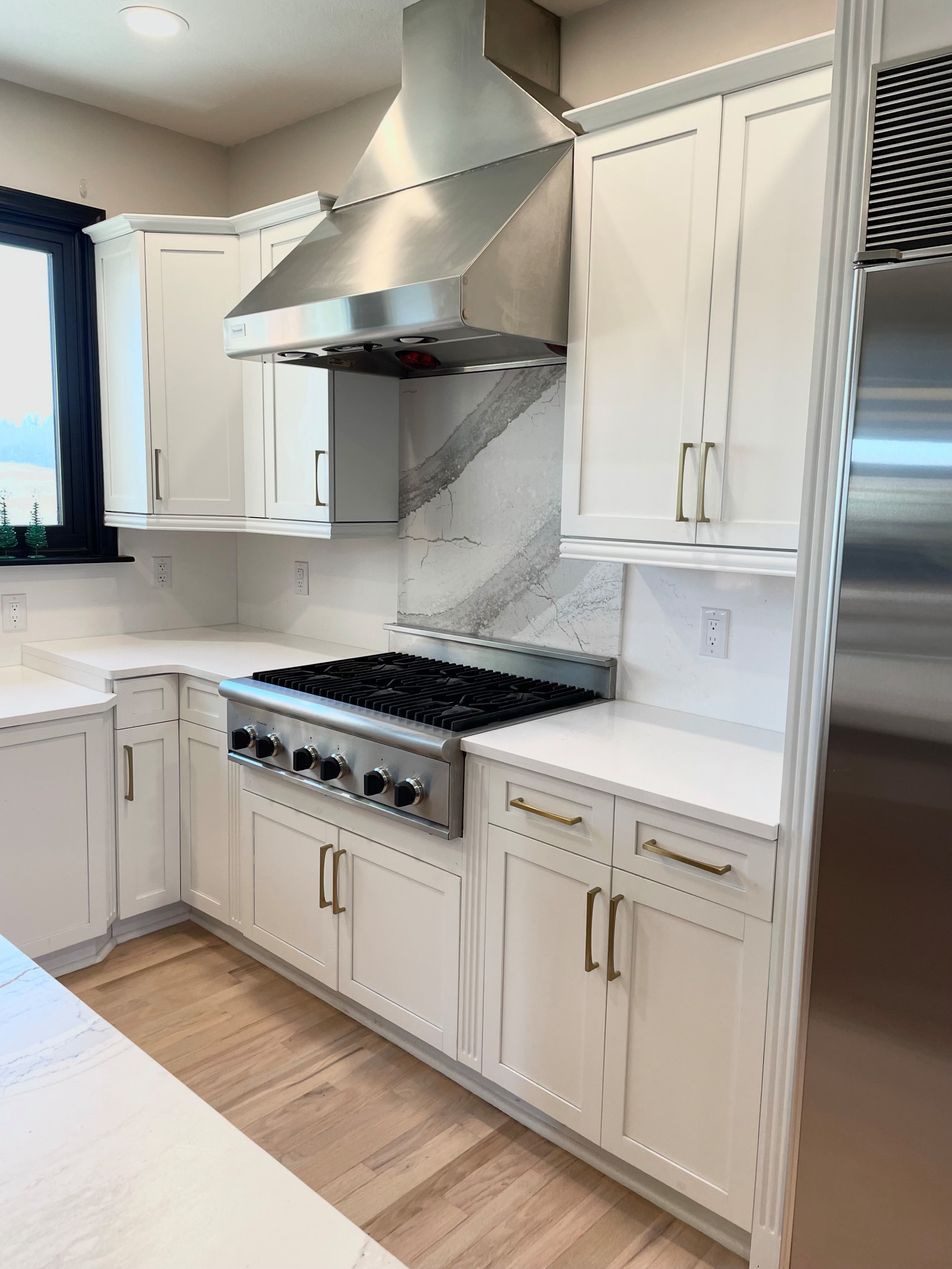 Modern Contemporary Kitchen