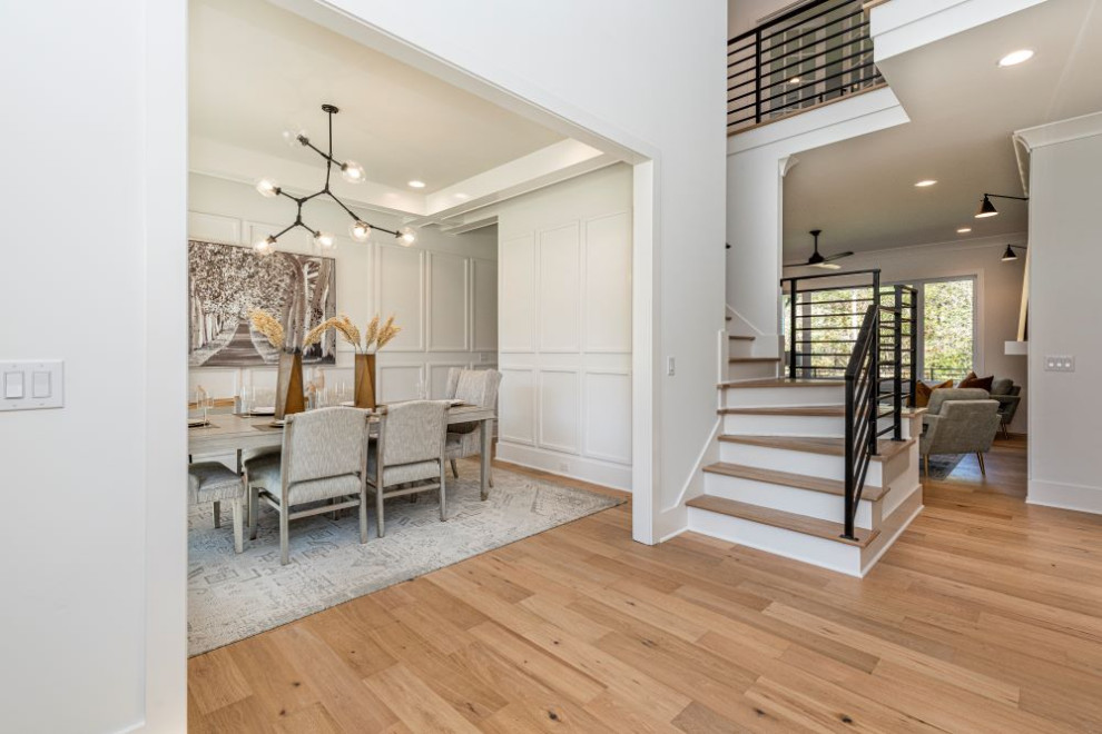Transitional entryway photo in Raleigh