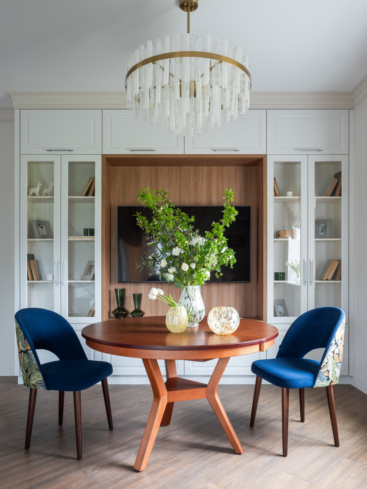 Двухэтажный дом с террасой площадью 170 м²