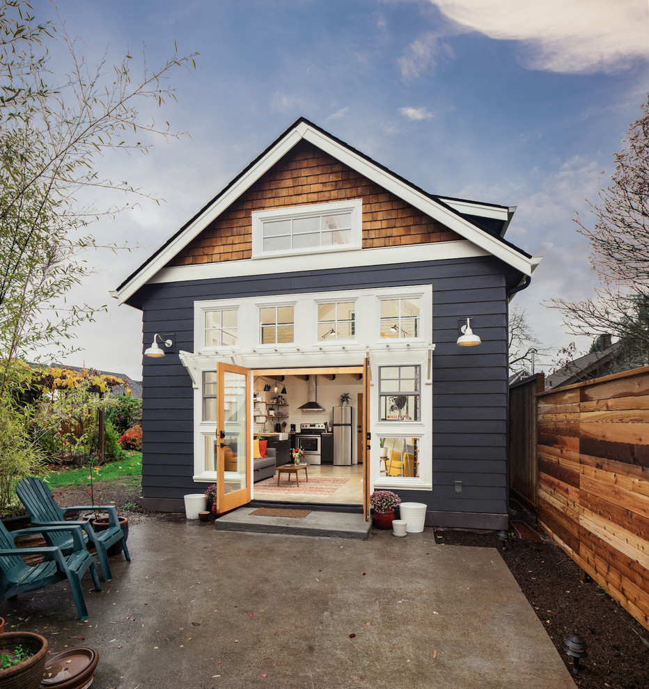 Farmhouse exterior home idea in Portland