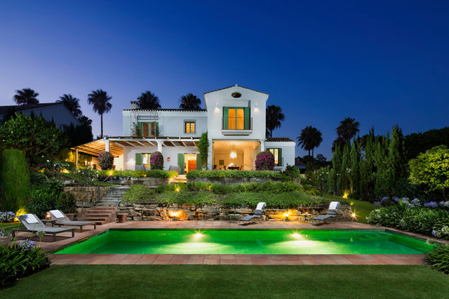 Real Estate mediterran-haeuser