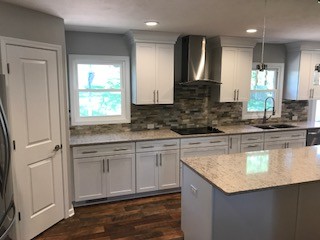Kitchen - kitchen idea in Omaha