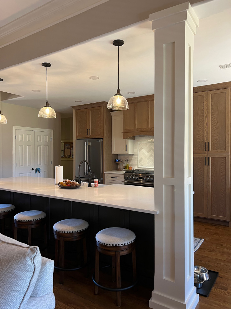 Chic Indian Lake Kitchen