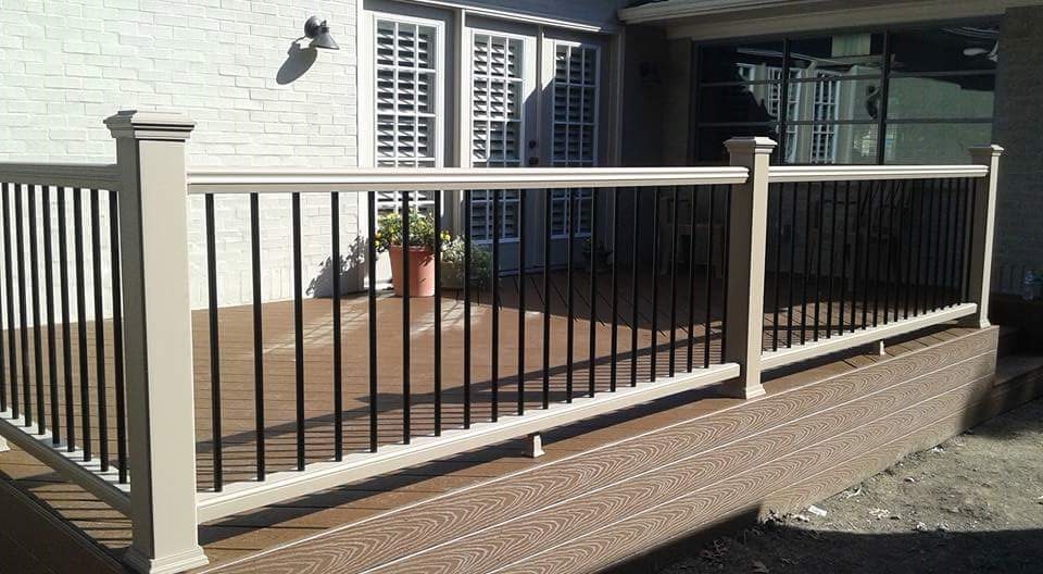 Deck - transitional deck idea in Dallas