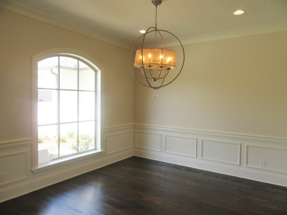 Home design - transitional home design idea in Jackson