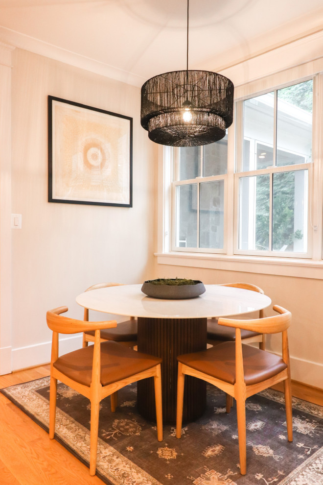 Wadsworth Breakfast Nook