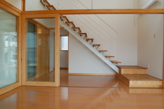 Kt住宅 japones-escalera