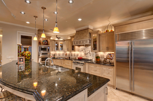 Transitional transitional-kitchen